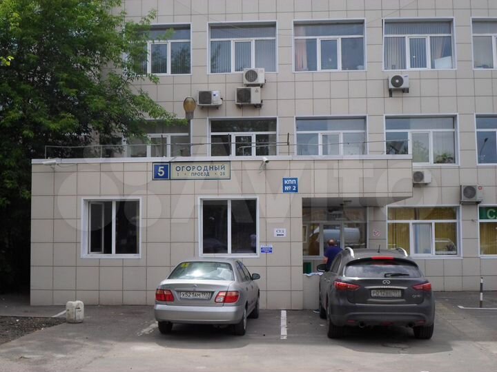 Здание, 7000 м²