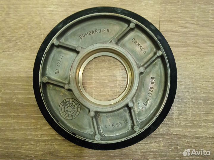 Ролик (каток) для снегохода BRP 570066631 135мм