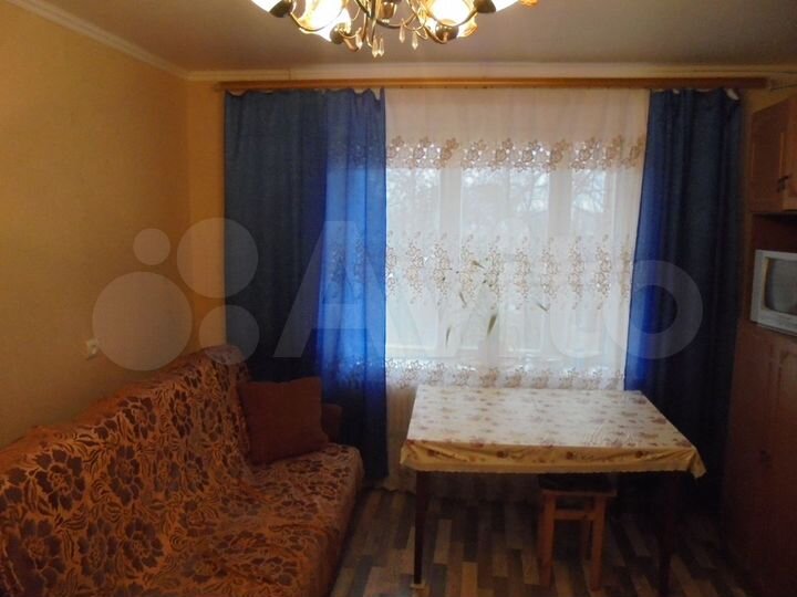 Комната 14 м² в 8-к., 3/9 эт.