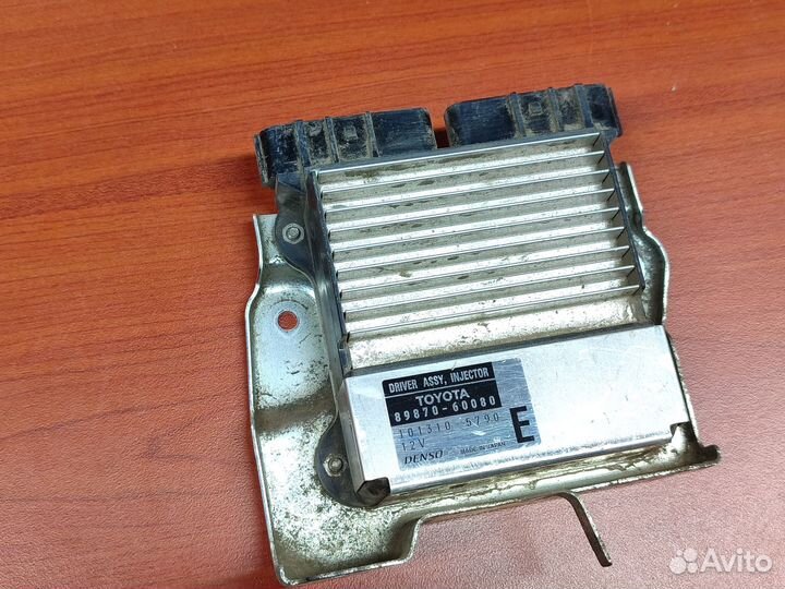 Toyota Land Cruiser 200 Блок управления форсунками