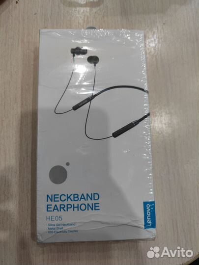 Беспроводные блютуз наушники lenovo HE05 новые