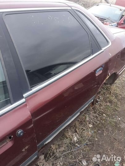 Задняя левая дверь Ford Scorpio
