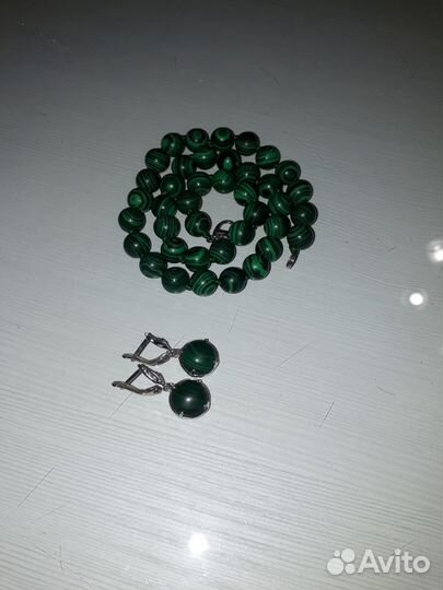 Серебряные серьги с малахитом