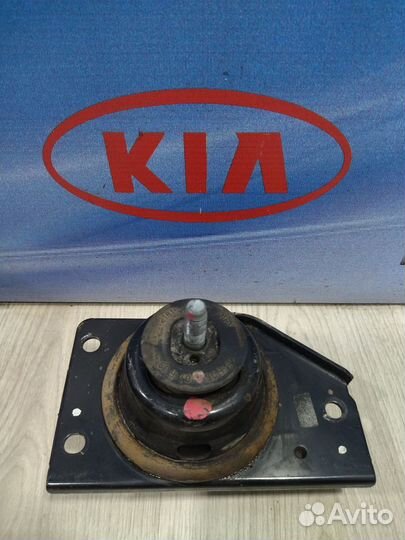 Кронштейн опора крепления кпп коробки передач Kia