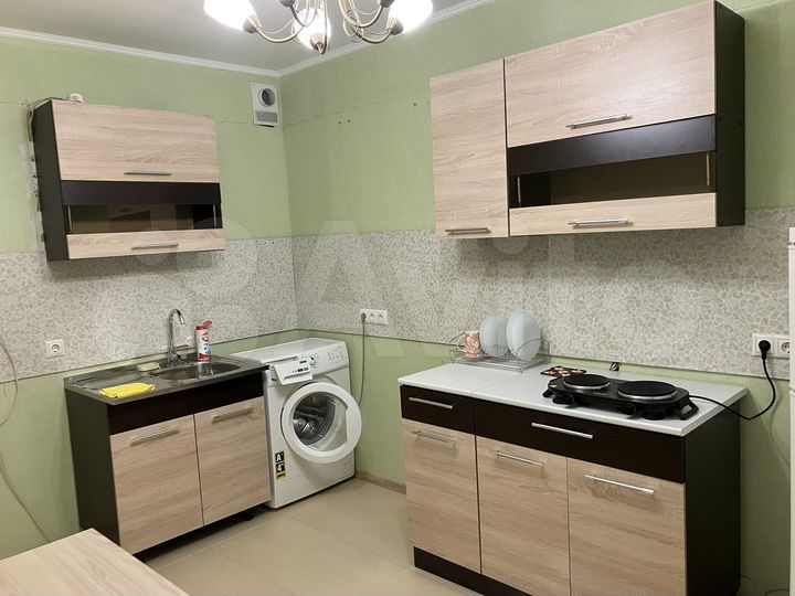 3-к. квартира, 81 м², 8/10 эт.