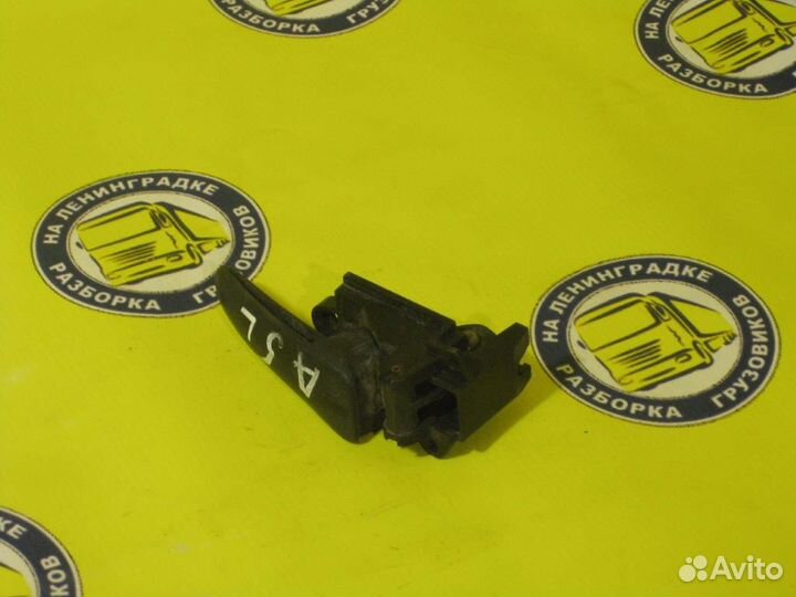 Ручка двери внутренняя левая 9417200066 mercedes-b