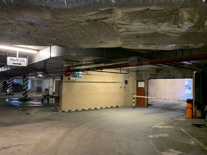 Машиноместо, 16 м²