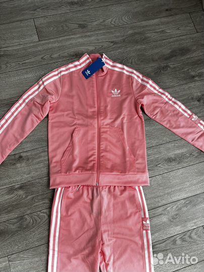 Спортивный костюм adidas для девочек