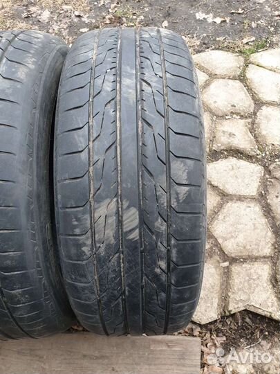 Toyo DRB 215/55 R17 94V