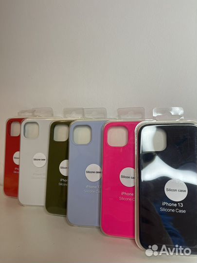 Чехол на iPhone 13