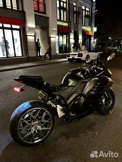 Электробайк Ducati Pinigale Pro