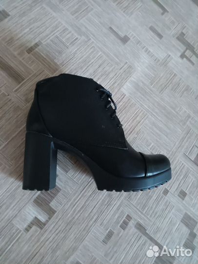 Полуботинки женские 38 размер