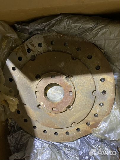 Крышка дифферециала 87471382 CNH