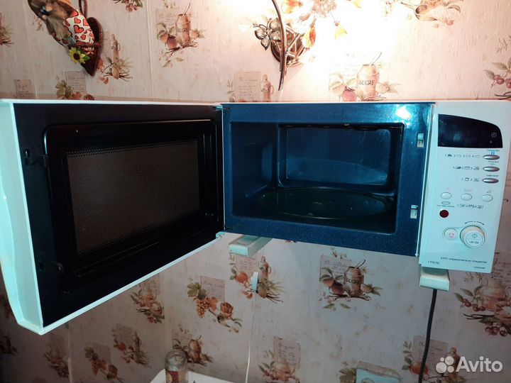 Микроволновая печь