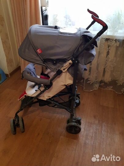 Коляска прогулочная