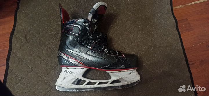 Хоккейные коньки bauer
