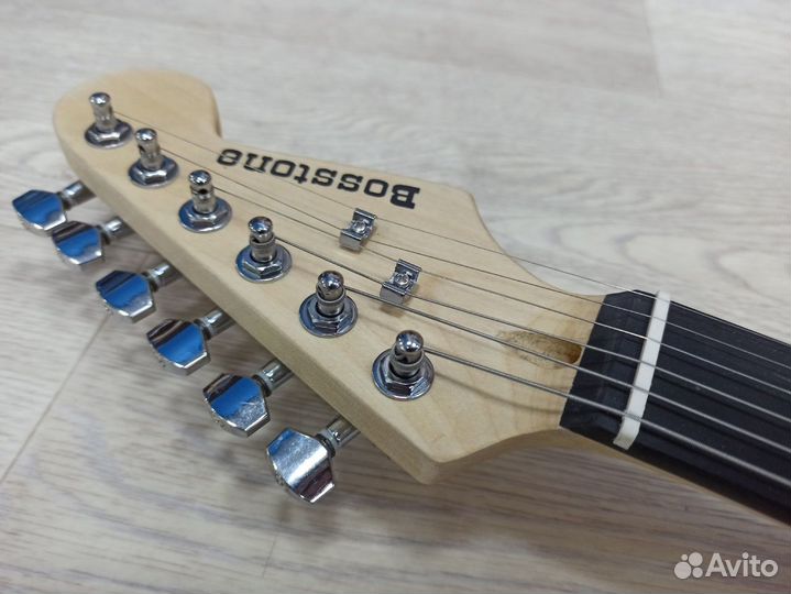 Новая электрогитара Bosstone