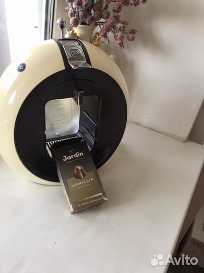 Кофемашина Nescafe dolce gusto crups