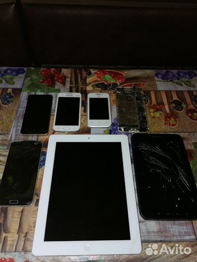 Телефоны/планшеты