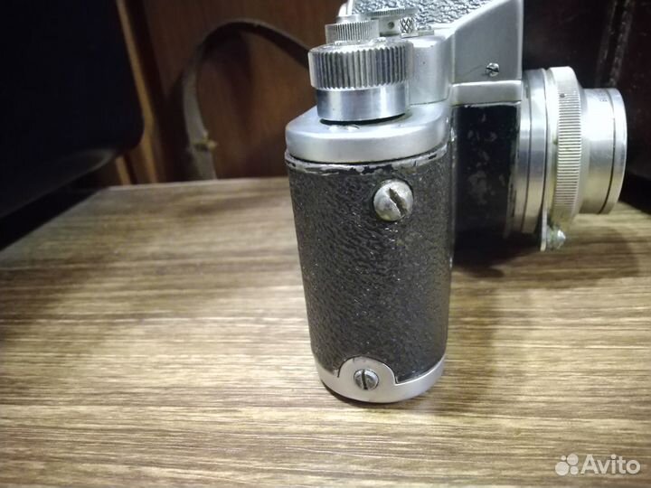Фотоаппарат плёночный Зенит первый