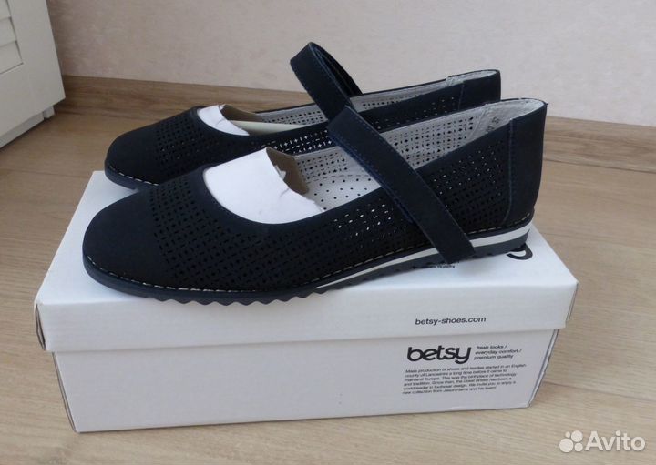 Новые туфли в школу 36 р темно-синие