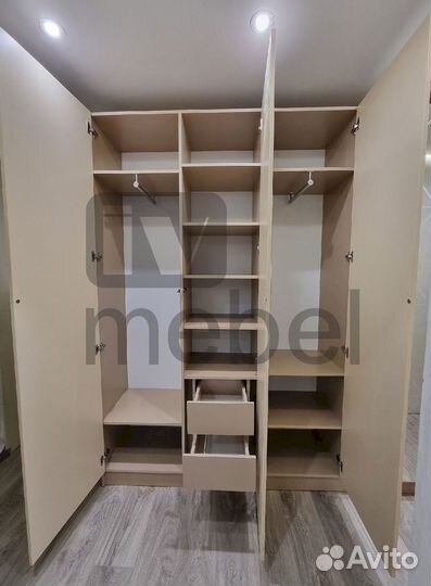 Шкаф стенка