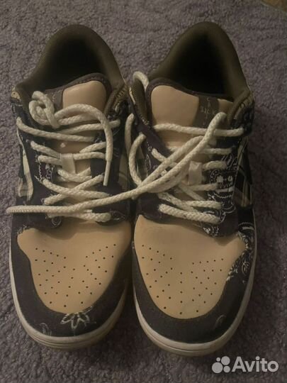 Кроссовки оригинал Nike 42р