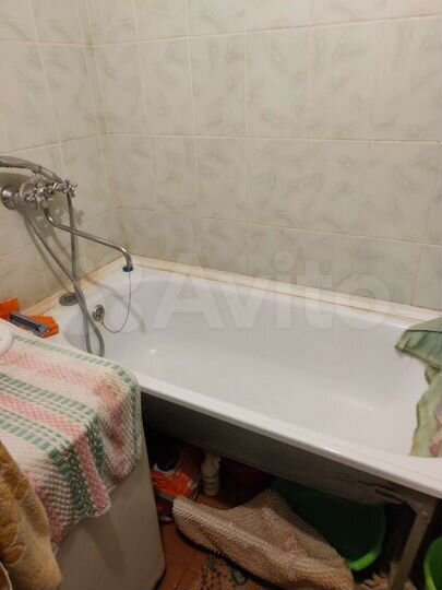 Комната 12 м² в 8-к., 6/9 эт.