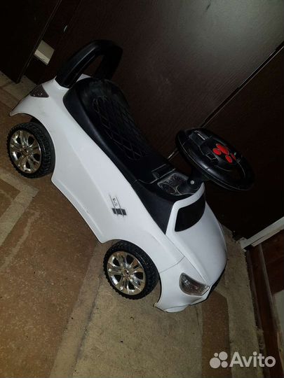 Машинка каталка толокар audi