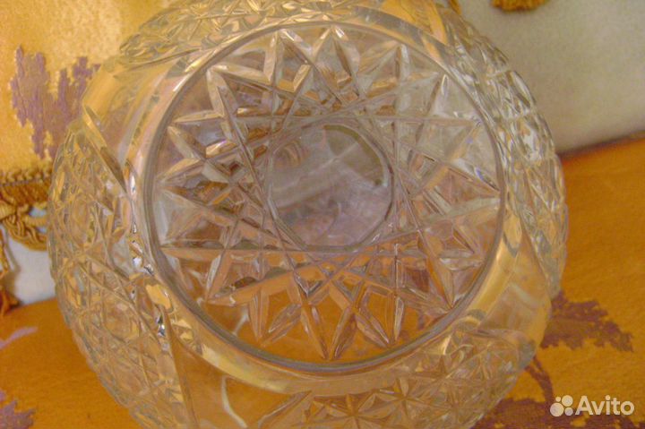 Хрустальная ваза-конфетница 