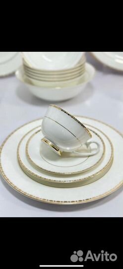 Набор столовой посуды на 12 персон