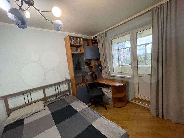 2-к. квартира, 53 м², 7/14 эт.