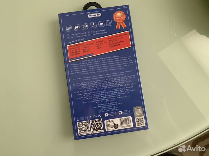 Защитное стекло на iPhone remax
