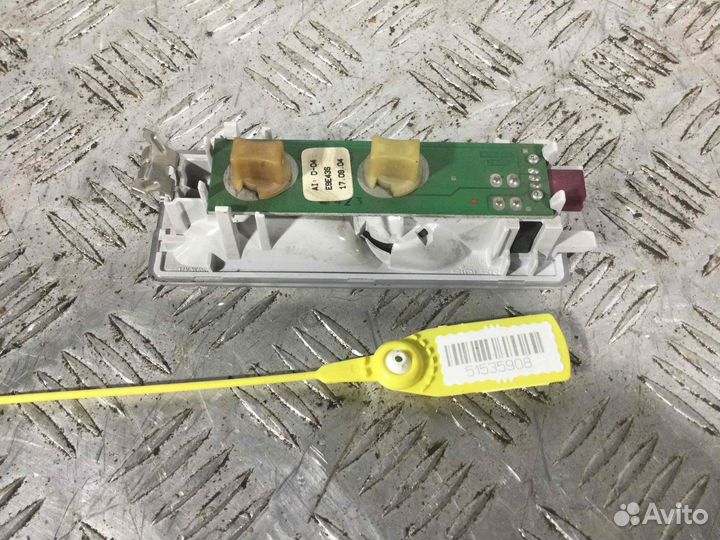 Фонарь салона (плафон) BMW 5-Series M57N (306D2)