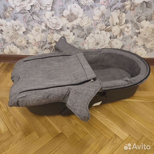 Люлька Stokke xplory с фиксатором (черный меланж)