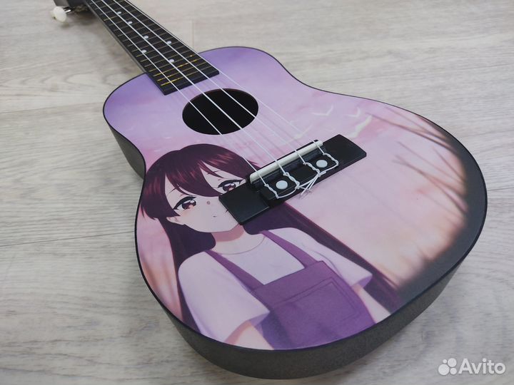 Укулеле новая