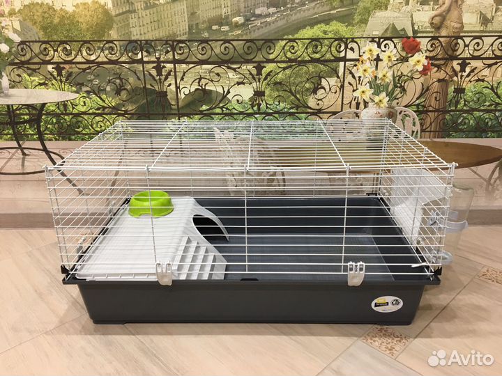 Клетка большая