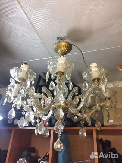 Люстра и две бра