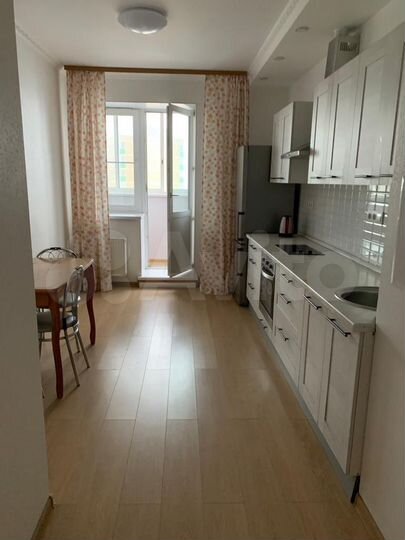 2-к. квартира, 66 м², 13/17 эт.