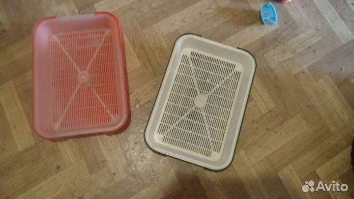 Лотки для кошек 2 шт.б.у