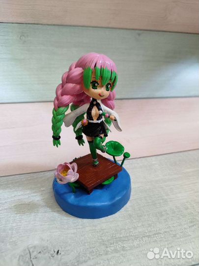 Фигурка Мицури Канроджи (Kanroji Mitsuri)