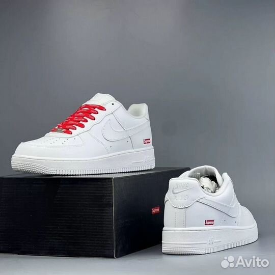 Nike Air Force 1 Low Supreme White