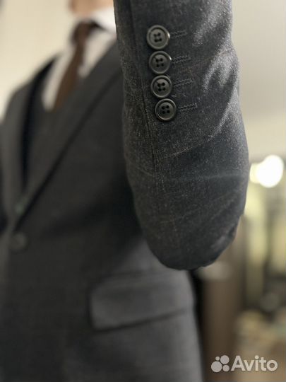 Мужской свадебный костюм