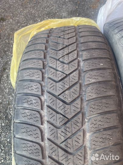 Pirelli Winter Sottozero 3 225/45 R18 H