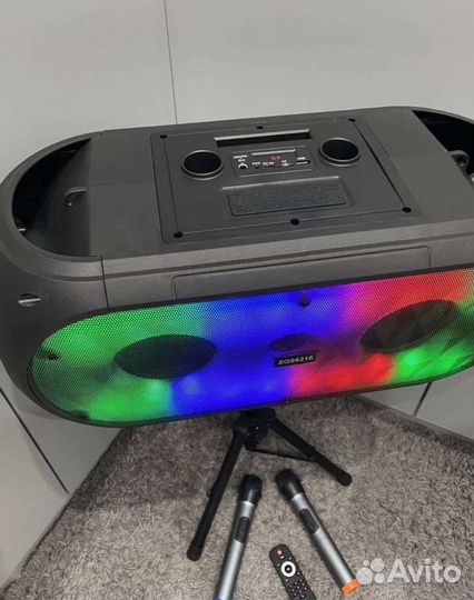 Блютуз колонка с двумя микрофонами Partybox