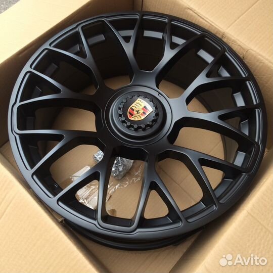 Диски на Porsche Macan R20