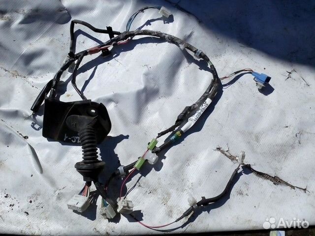 Проводка (коса) двери задней правой Toyota Land