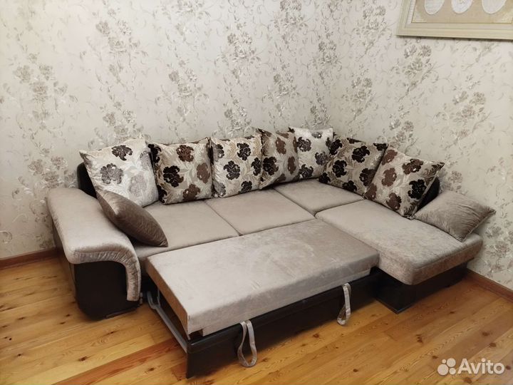 Диван угловой