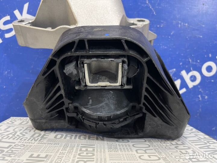 Опора двигателя правая Renault Kaptur 1.3 турбо