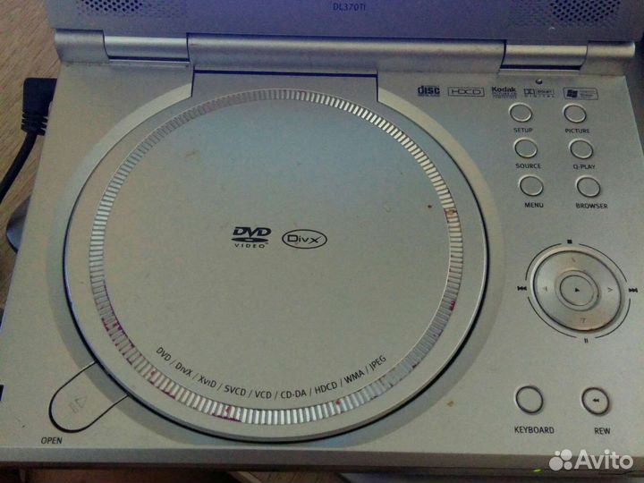Портативный видеопроигрыватель BBK dl370ti